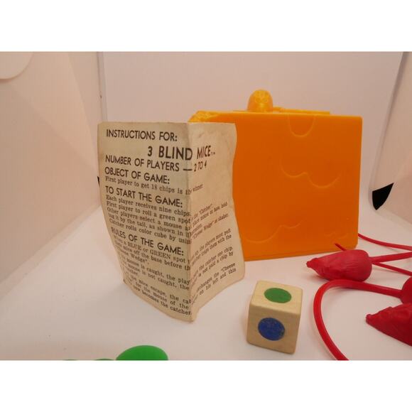 VTG 3 Blind Mice Game 1967 3 Mice 24 Chips Dice Instructions Cheese Container - Picture 4 of 7